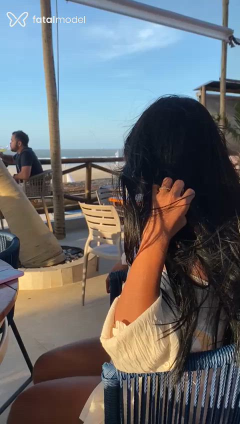 Acompanhante mulher morena (o) de olhos pretos - Laise Acompanhante mulher morena (o) de olhos pretos - Laise