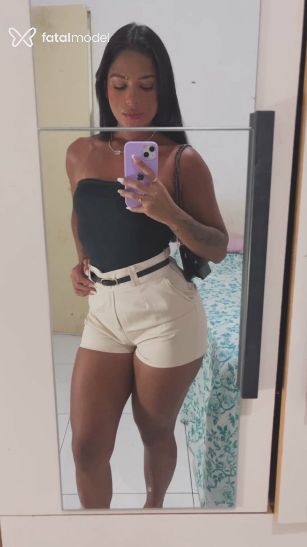 Acompanhante mulher morena (o) de olhos pretos - Laise Acompanhante mulher morena (o) de olhos pretos - Laise