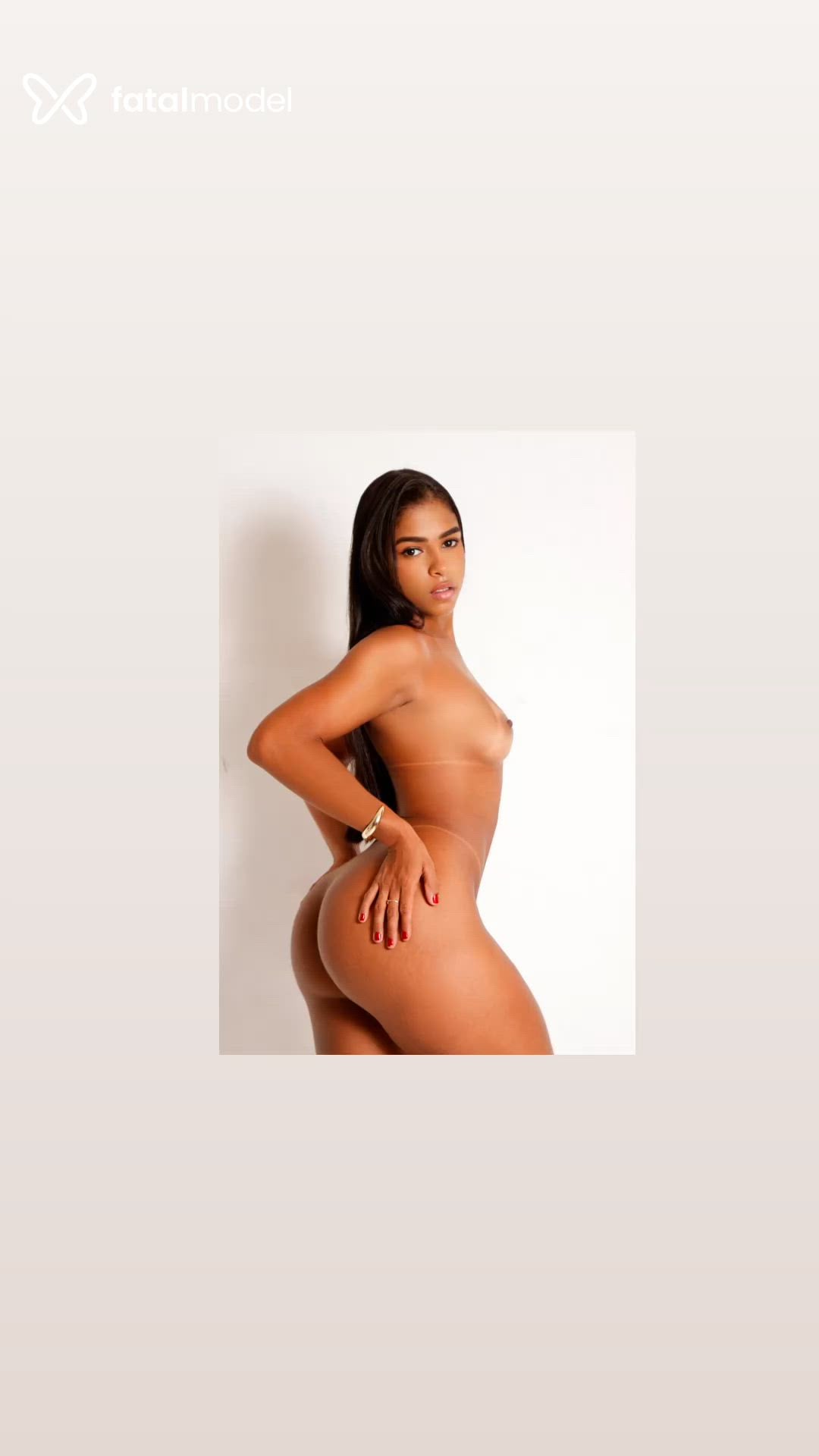 Acompanhante mulher morena (o) de olhos pretos - Laise Acompanhante mulher morena (o) de olhos pretos - Laise