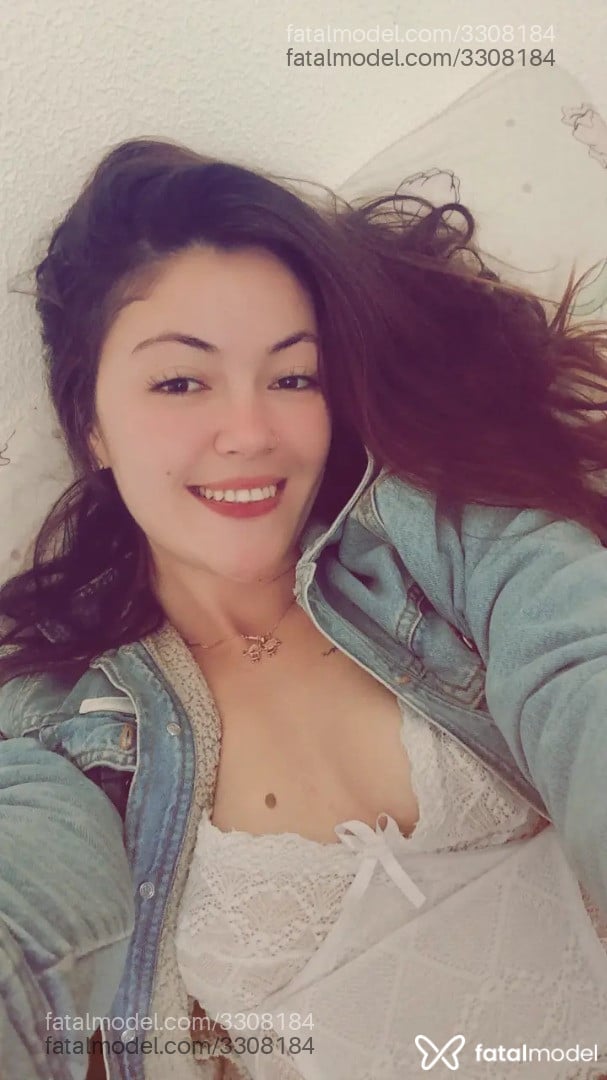 Acompanhante mulher com cabelo castanho de olhos castanhos em Pelotas - Angel Dornelles