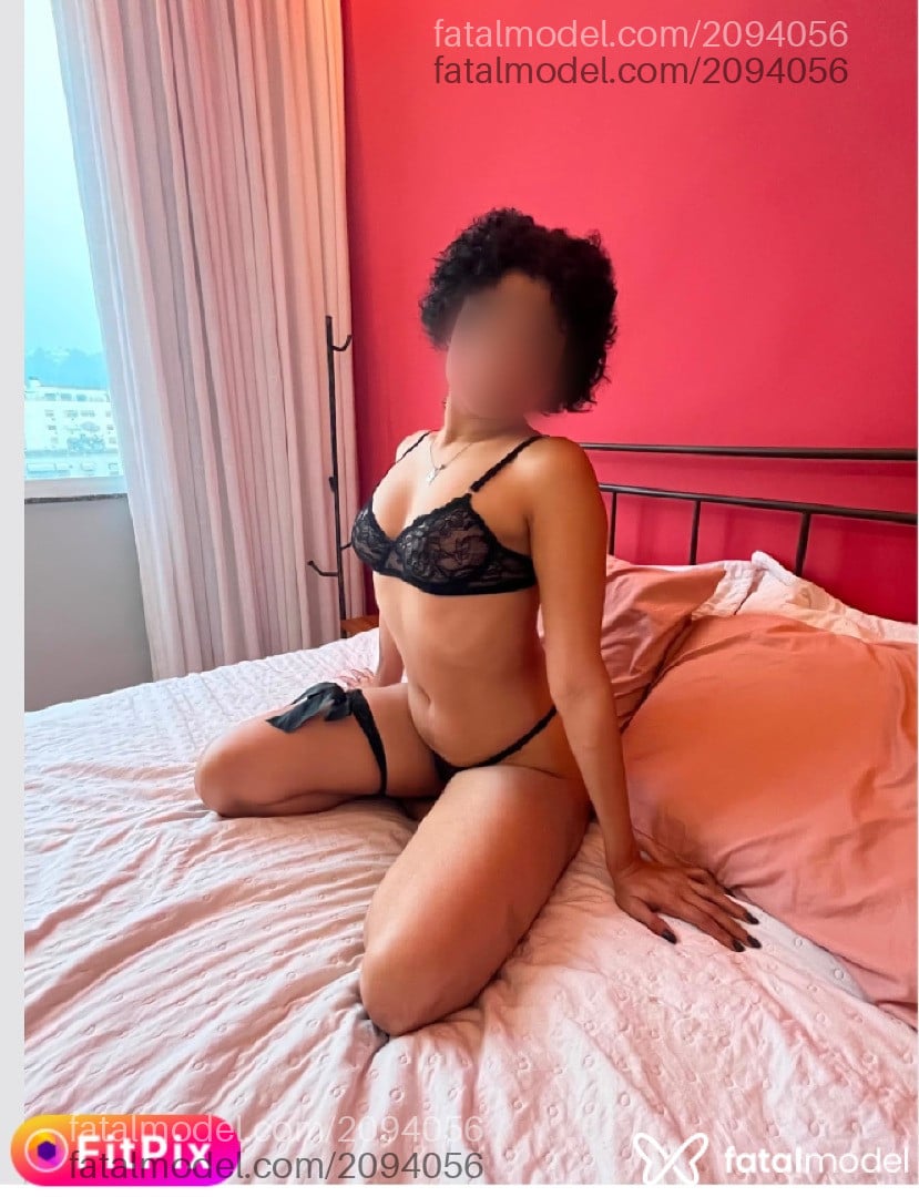 Acompanhante mulher morena (o) de olhos castanhos em Rio de Janeiro Acompanhante mulher morena (o) de olhos castanhos em Rio de Janeiro - Isabella