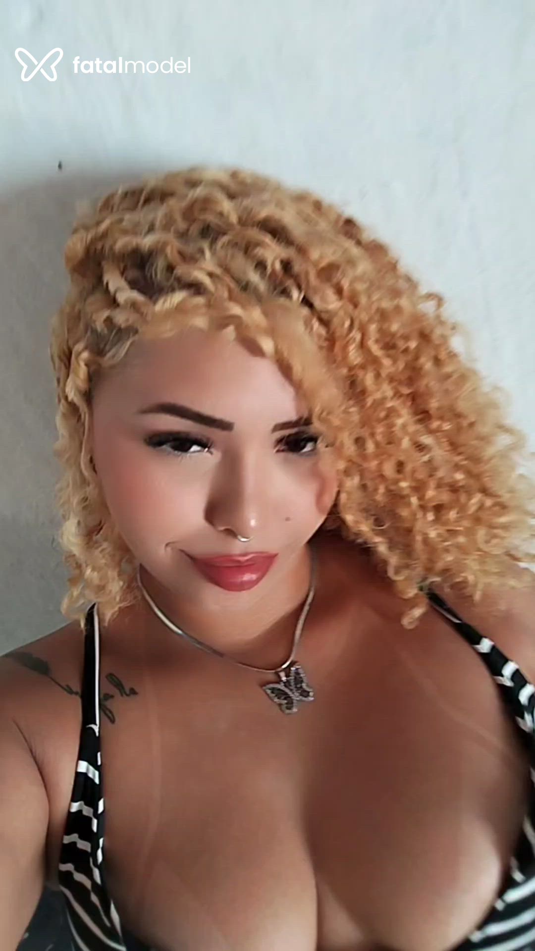 Acompanhante mulher ruiva (o) de olhos castanhos em Fortaleza Acompanhante mulher ruiva (o) de olhos castanhos em Fortaleza - Jobruivinha