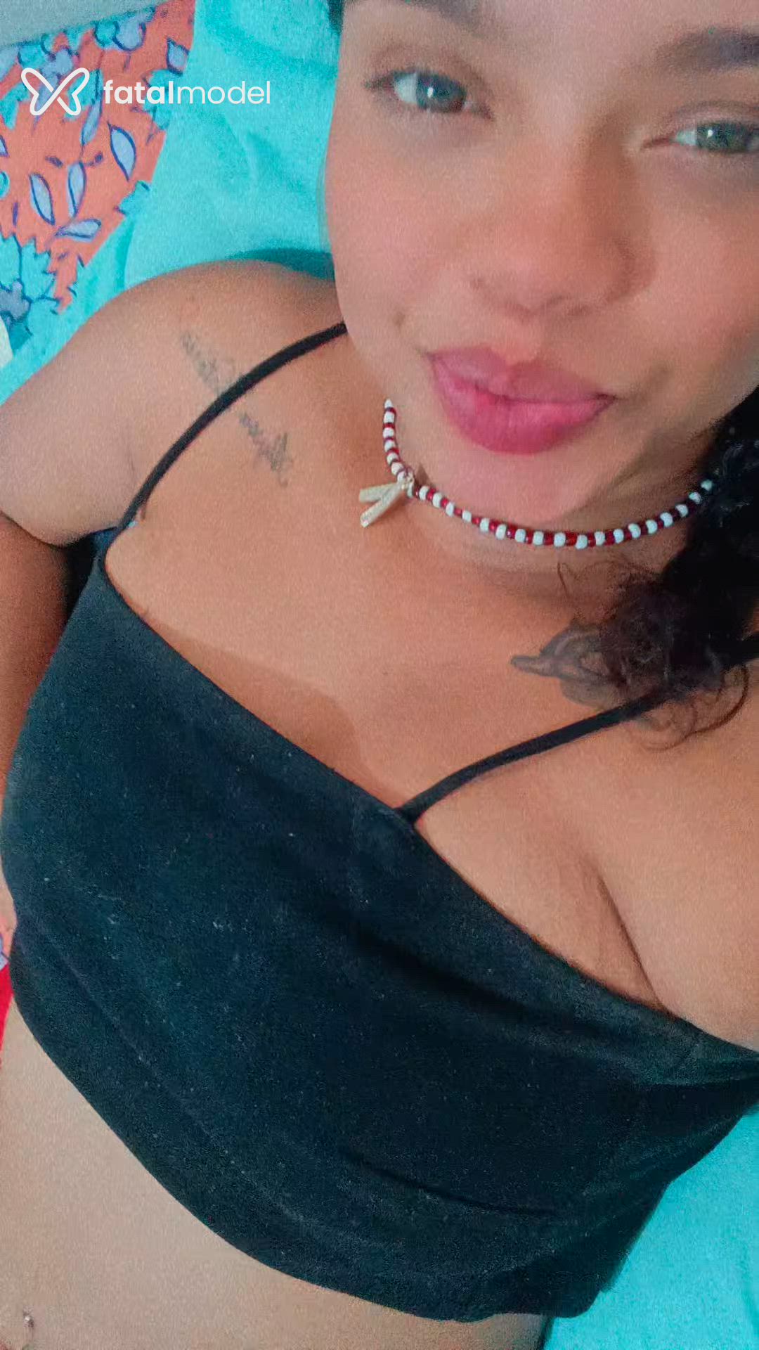 Acompanhante mulher com cabelo castanho de olhos pretos - Baianinhaa Acompanhante mulher com cabelo castanho de olhos pretos - Baianinhaa