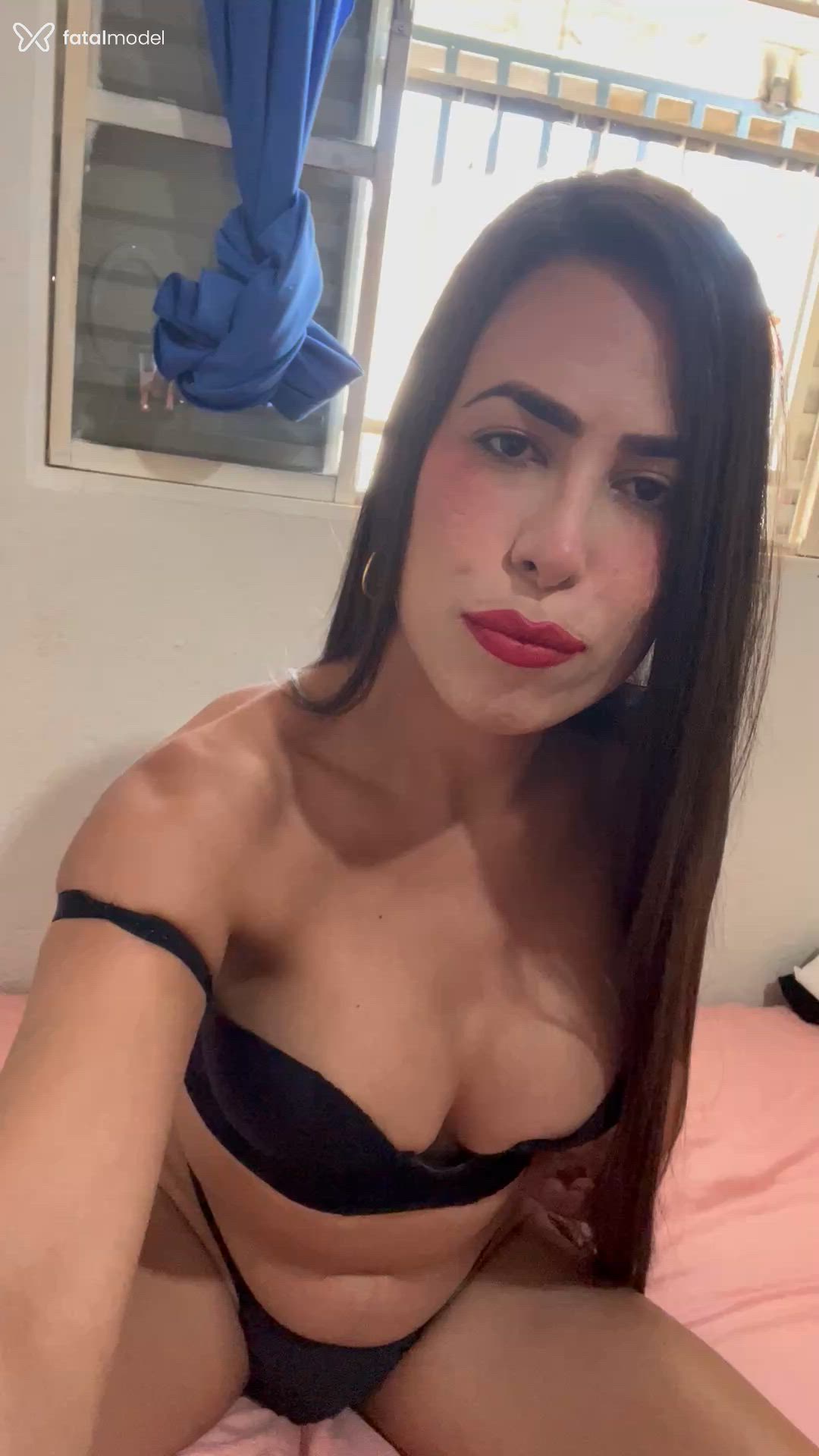 Acompanhante mulher trans com cabelo castanho de olhos castanhos em Itaporanga Acompanhante mulher trans com cabelo castanho de olhos castanhos em Itaporanga - Nubya Fêrreira
