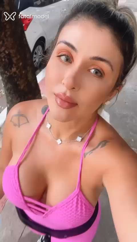 Acompanhante mulher loira (o) de olhos verdes em Juiz de Fora Acompanhante mulher loira (o) de olhos verdes em Juiz de Fora - Luísa Andrade