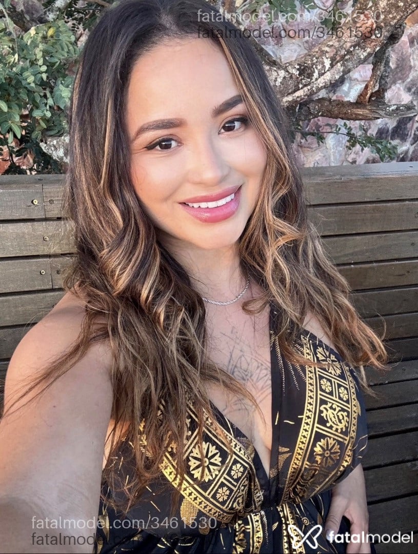 Acompanhante mulher morena (o) de olhos castanhos em São José do Rio Preto - Camila