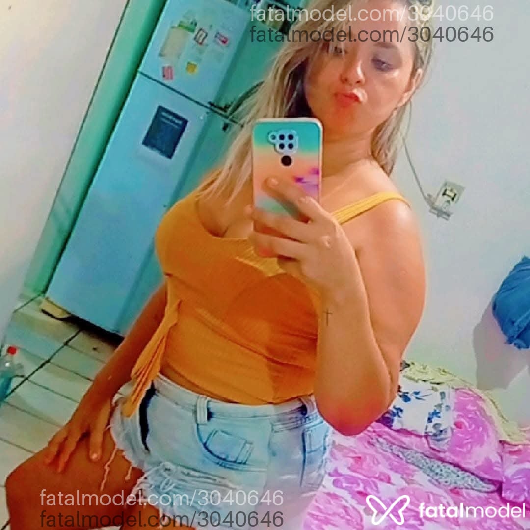 Acompanhante mulher loira (o) de olhos castanhos - Carlinha Rabetãog Acompanhante mulher loira (o) de olhos castanhos - Carlinha Rabetãog