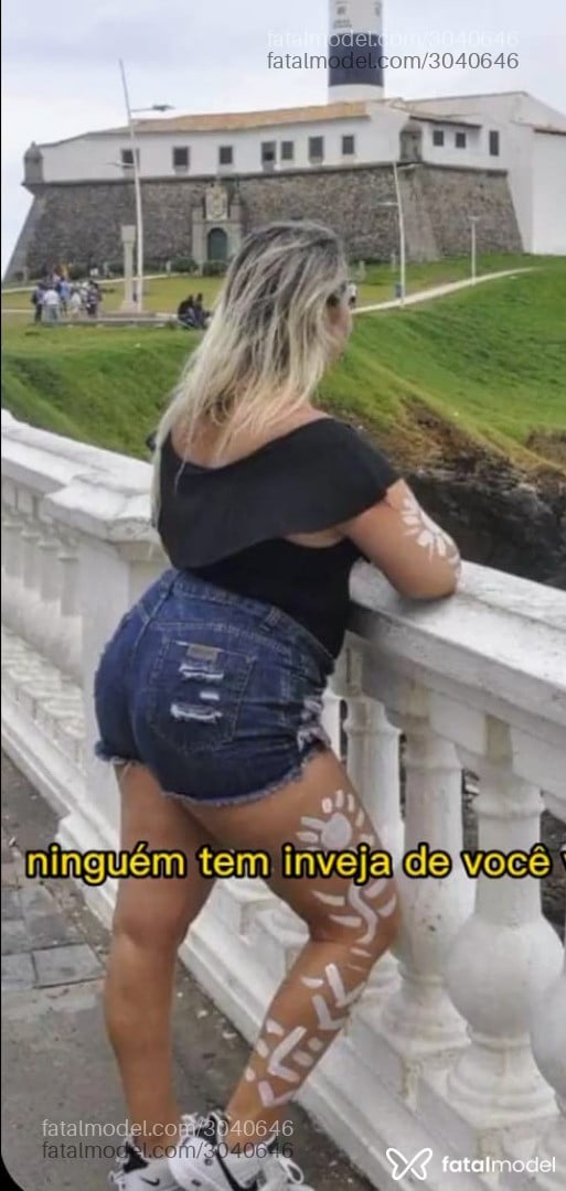 Acompanhante mulher loira (o) de olhos castanhos - Carlinha Rabetãog Acompanhante mulher loira (o) de olhos castanhos - Carlinha Rabetãog