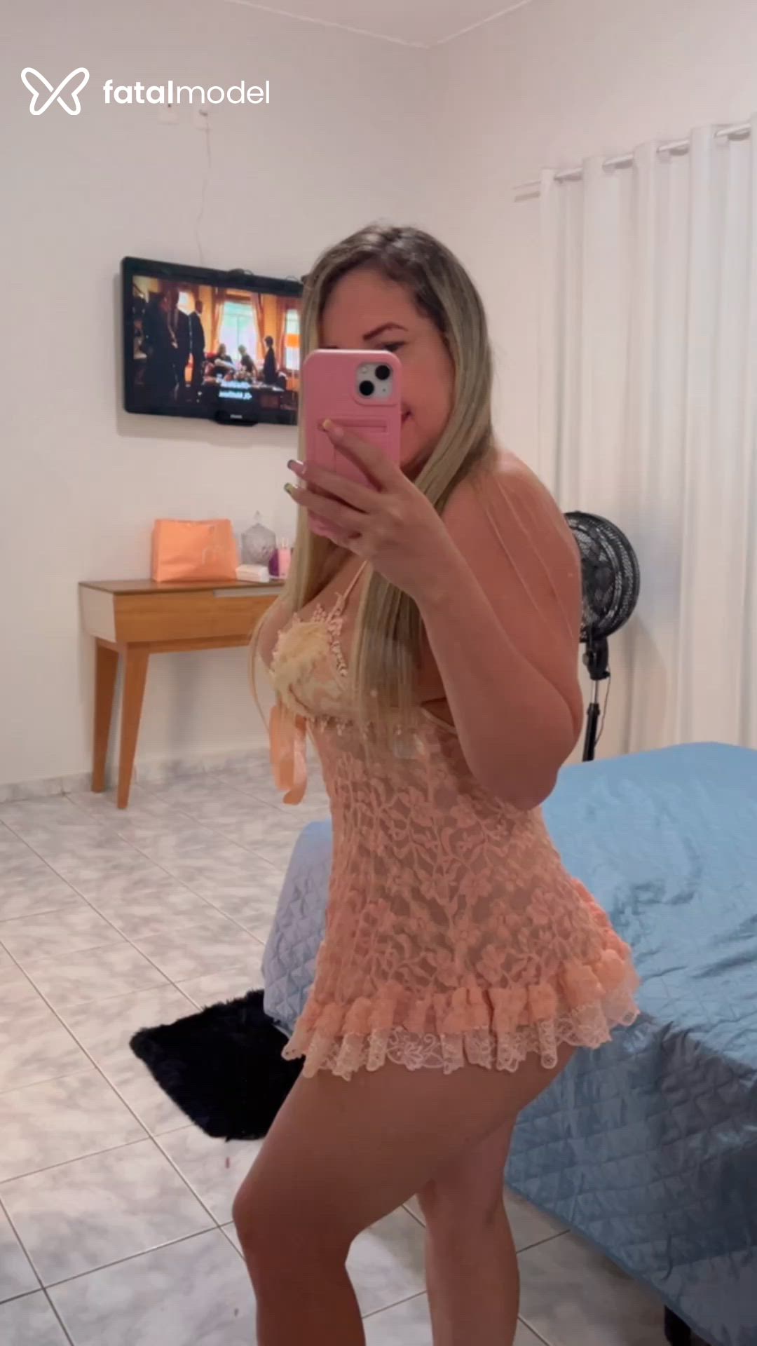 Acompanhante mulher loira (o) de olhos verdes em Araxá Acompanhante mulher loira (o) de olhos verdes em Araxá - Jadee