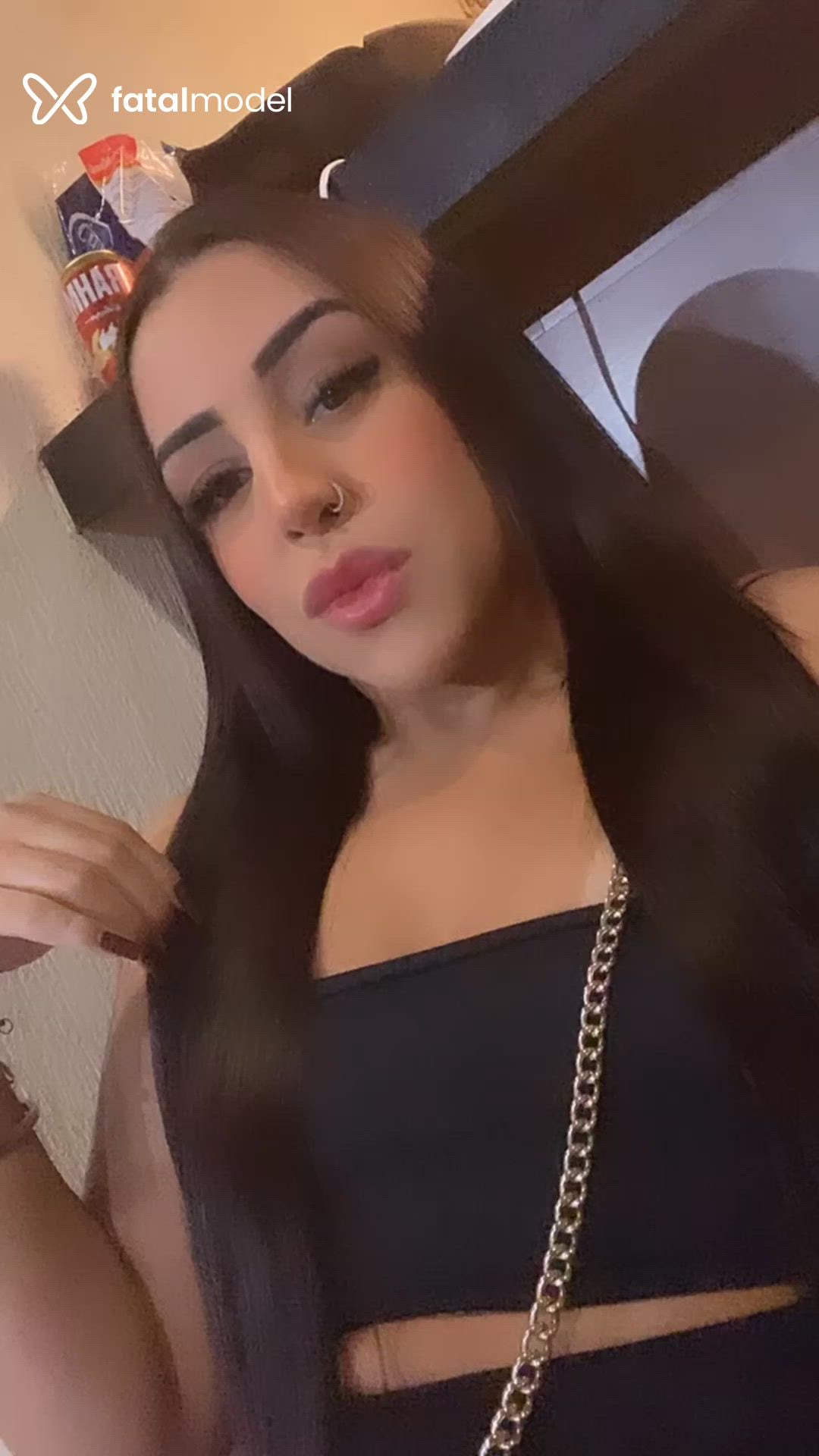 Acompanhante mulher trans morena (o) de olhos castanhos - Melissa