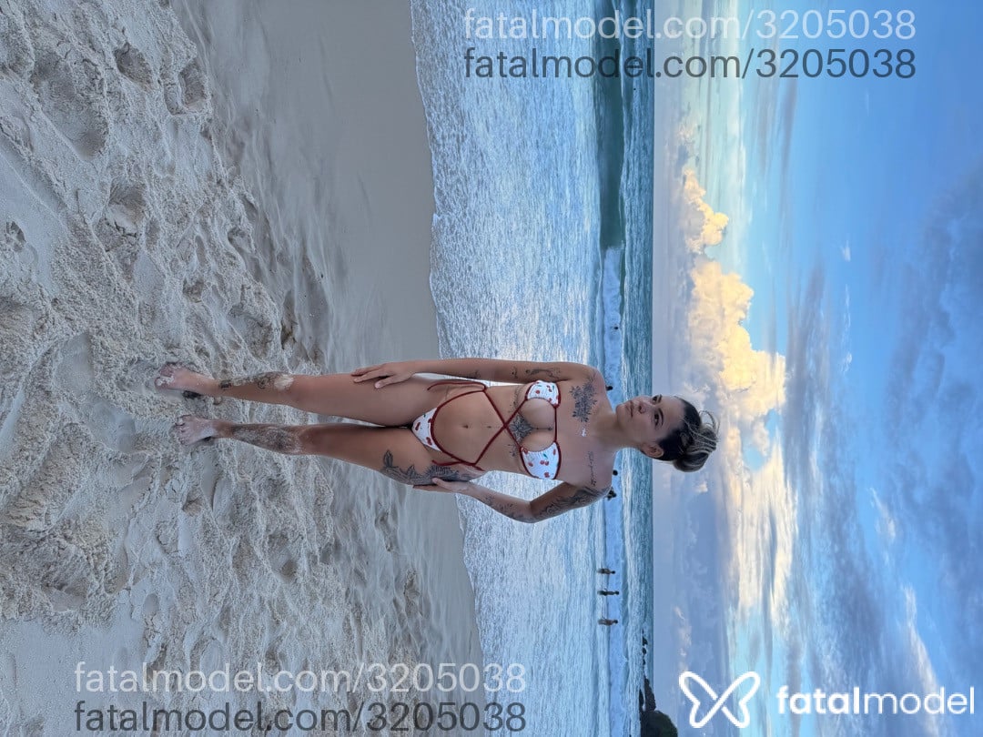 Acompanhante mulher loira (o) de olhos castanhos em Natal - Bellynha