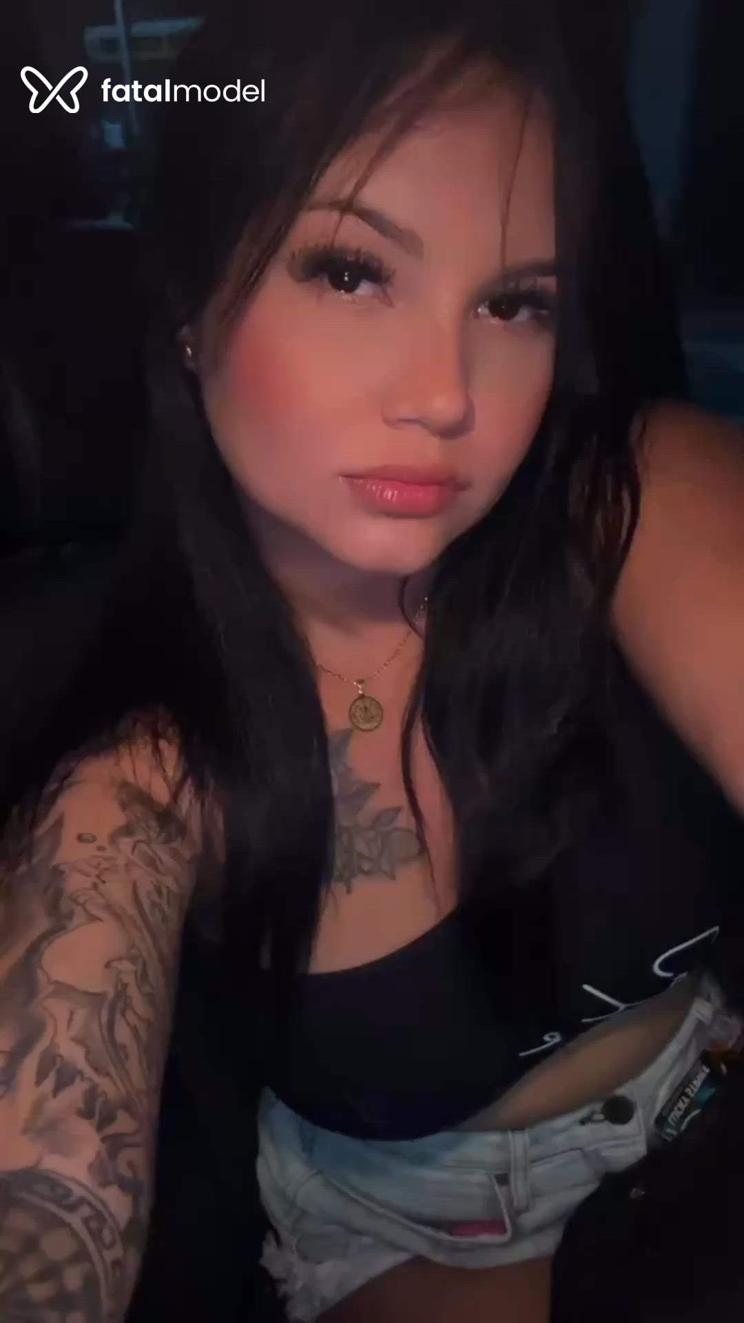 Acompanhante mulher morena (o) de olhos castanhos - Madalena