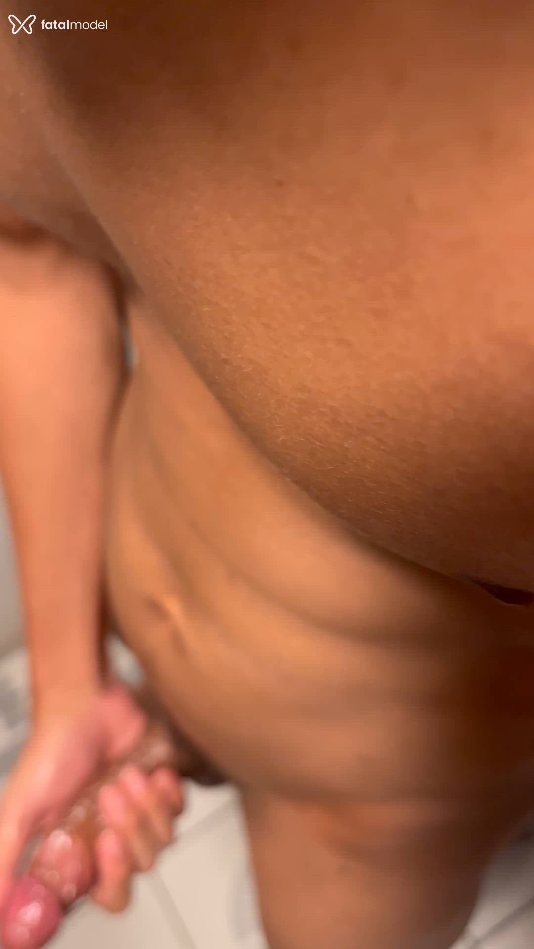 Acompanhante homem morena (o) de olhos castanhos em Virtual Acompanhante homem morena (o) de olhos castanhos em Virtual - Brenin