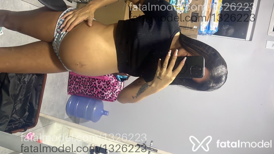 Acompanhante mulher morena (o) de olhos castanhos em Uberaba - Angel