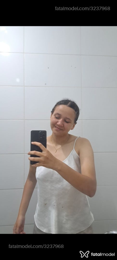 Acompanhante mulher morena (o) de olhos verdes em Ananindeua - Kimberly
