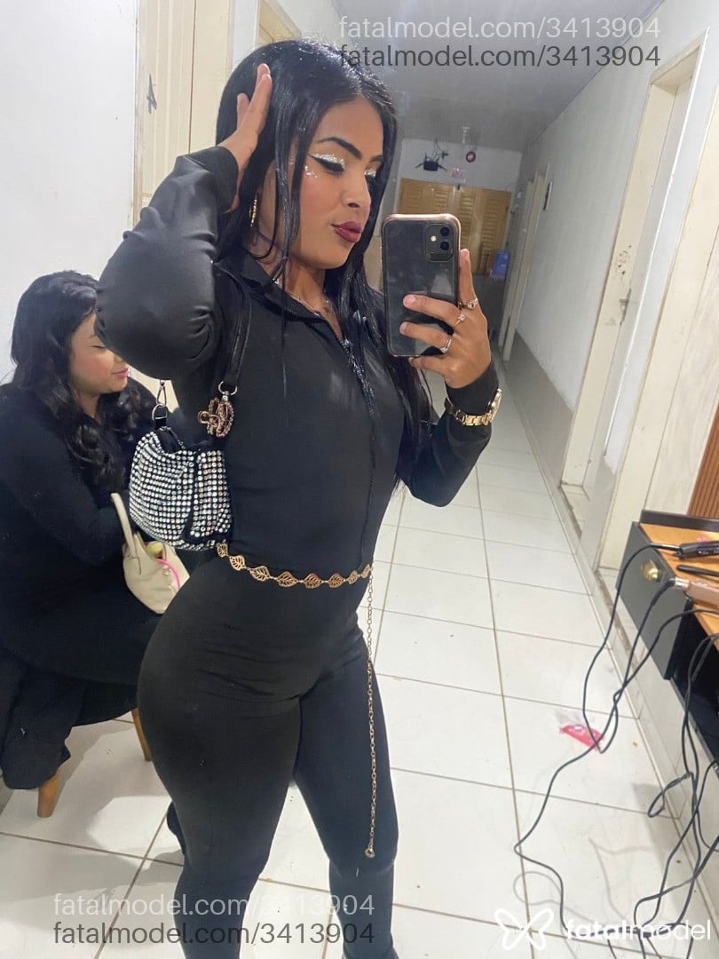Acompanhante mulher morena (o) de olhos castanhos em Tubarão - Daphinny