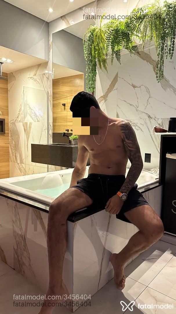 Acompanhante homem morena (o) de olhos castanhos em Belo Horizonte - Laprata