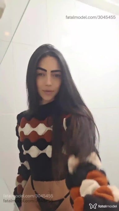 Acompanhante mulher morena (o) de olhos castanhos em Vila Velha - Lavinia