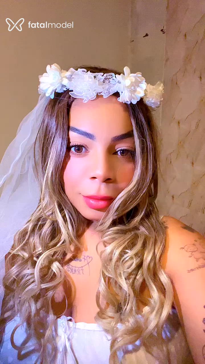 Acompanhante mulher ruiva (o) de olhos castanhos em Lauro de Freitas Acompanhante mulher ruiva (o) de olhos castanhos em Lauro de Freitas - Angel