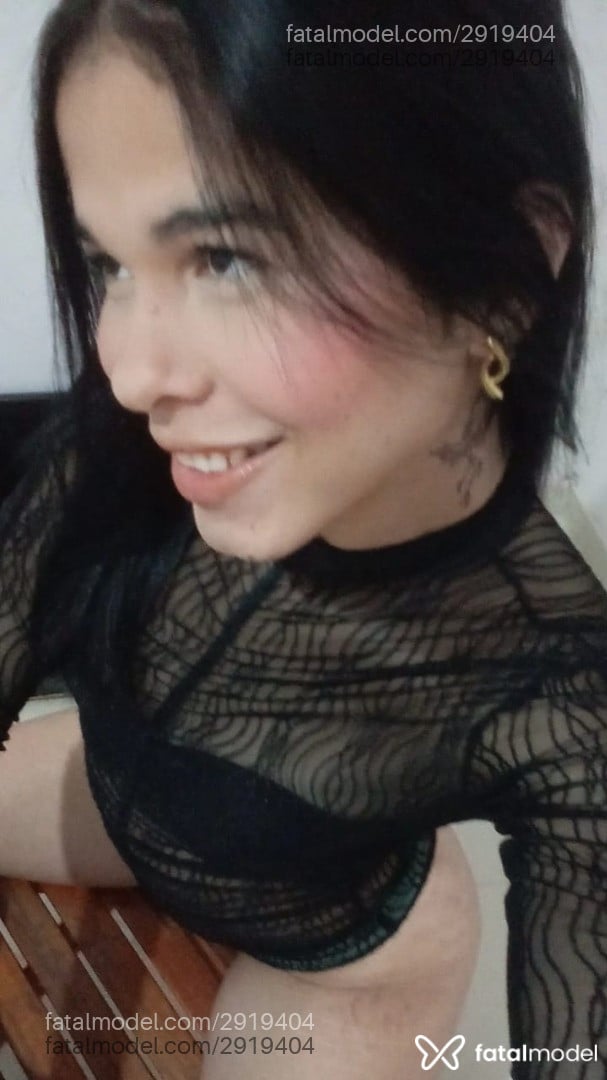 Acompanhante mulher trans morena (o) de olhos castanhos - Roberta Pereira