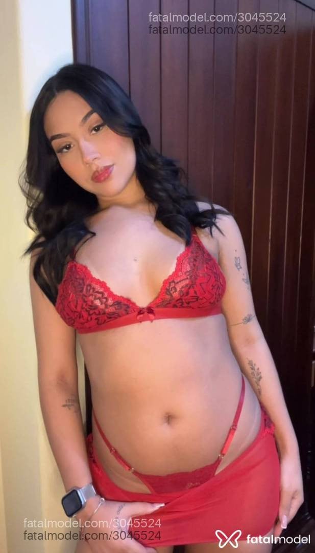 Acompanhante mulher morena (o) de olhos castanhos - Luara Castelli