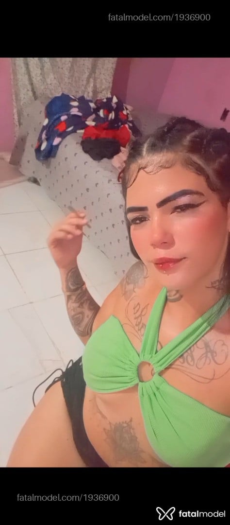 Acompanhante mulher morena (o) de olhos castanhos em Porto Velho Acompanhante mulher morena (o) de olhos castanhos em Porto Velho - Morena