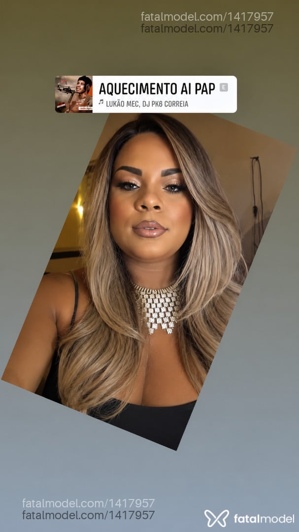 Acompanhante mulher trans com cabelo castanho de olhos mel em João Pinheiro Acompanhante mulher trans com cabelo castanho de olhos mel em João Pinheiro - Aryela