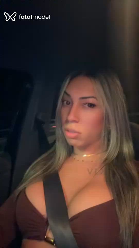 Acompanhante travesti loira (o) de olhos castanhos - Lorinhagulosa