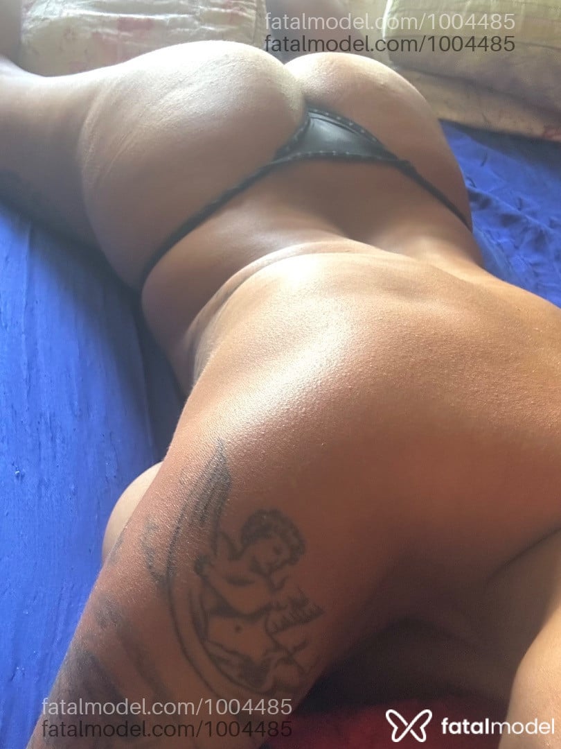 Acompanhante mulher com cabelo castanho de olhos castanhos em Vitória - Letícia Ferraz
