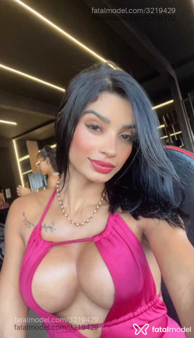 Acompanhante mulher morena (o) de olhos castanhos - Moreninhalopes