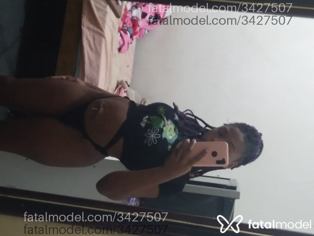 Acompanhante mulher com cabelo castanho de olhos castanhos em Congonhas Acompanhante mulher com cabelo castanho de olhos castanhos em Congonhas - Daviylla