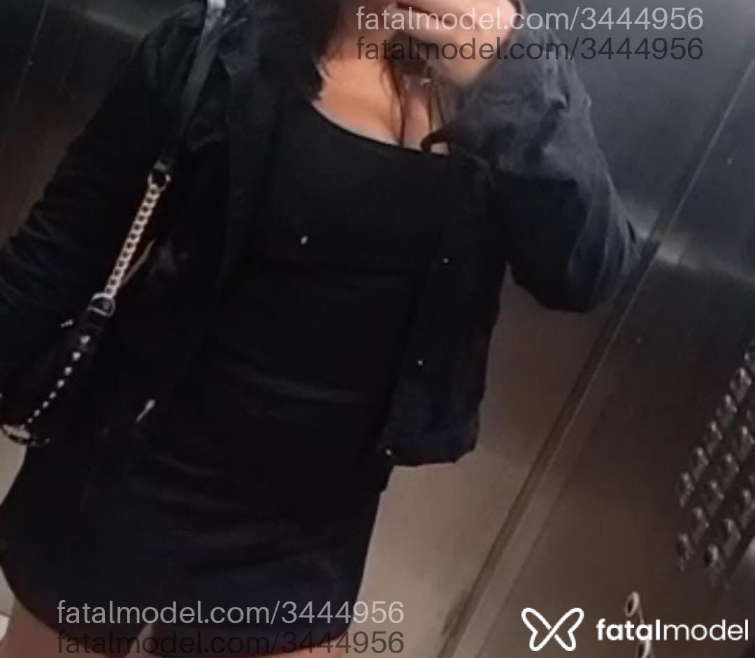 Acompanhante mulher morena (o) de olhos castanhos em Macaé Acompanhante mulher morena (o) de olhos castanhos em Macaé - Livia Fernandes