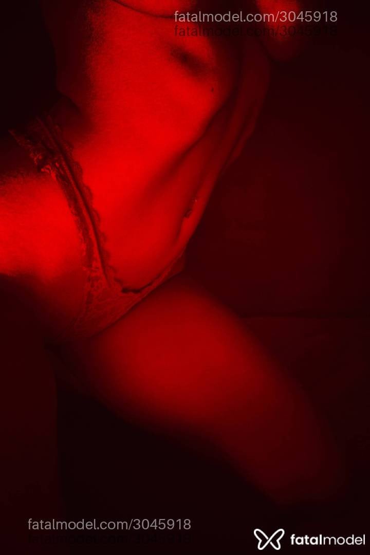 Acompanhante mulher loira (o) de olhos verdes em São Paulo - Mistress Shaday