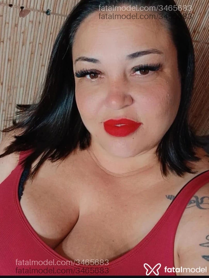 Acompanhante mulher morena (o) de olhos pretos em Florianópolis - Schirle
