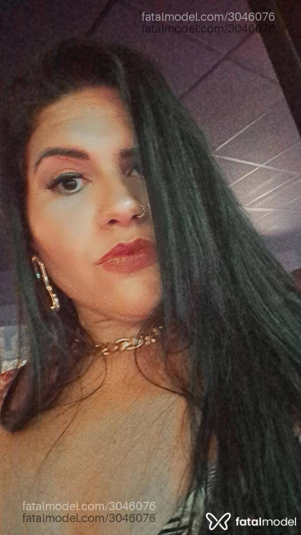 Acompanhante mulher morena (o) de olhos castanhos em Vila Velha Acompanhante mulher morena (o) de olhos castanhos em Vila Velha - Crystal