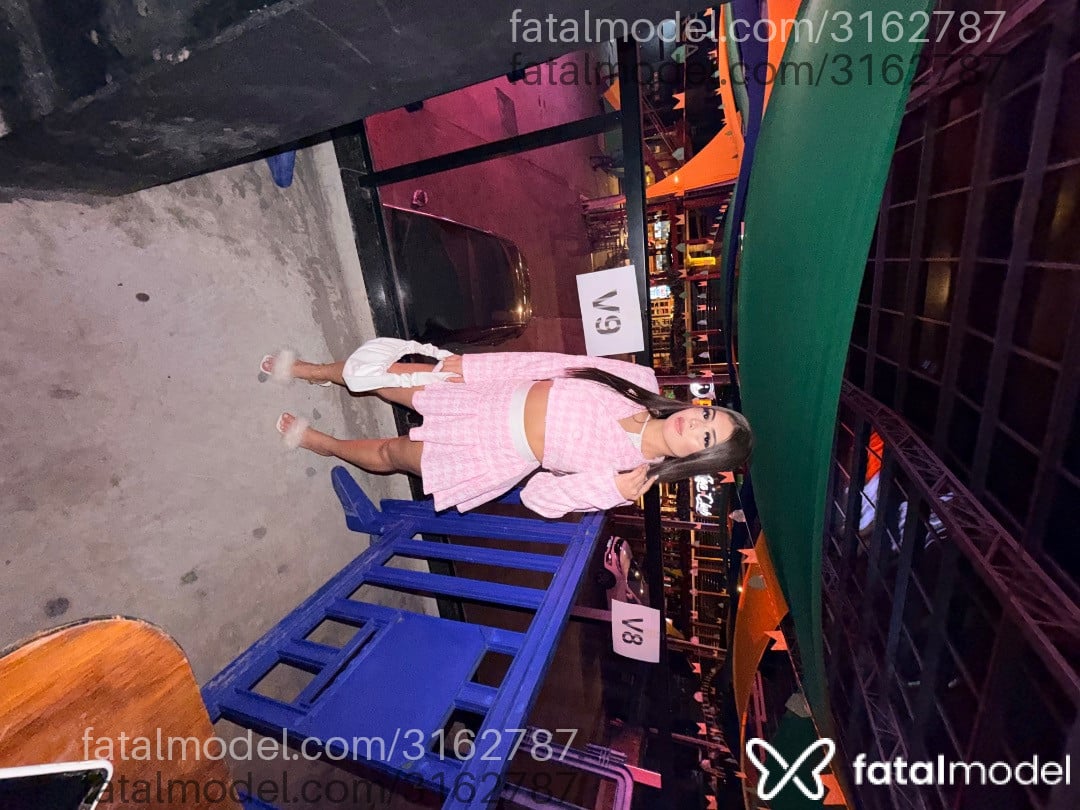 Acompanhante mulher morena (o) de olhos pretos em Ubatuba - Bruna