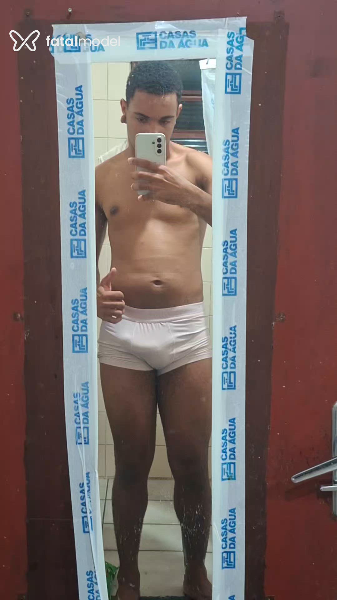 Acompanhante homem morena (o) de olhos castanhos - Rafael Acompanhante homem morena (o) de olhos castanhos - Rafael