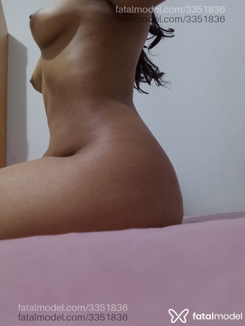 Acompanhante mulher morena (o) de olhos castanhos em Teixeira de Freitas - Jhenifer