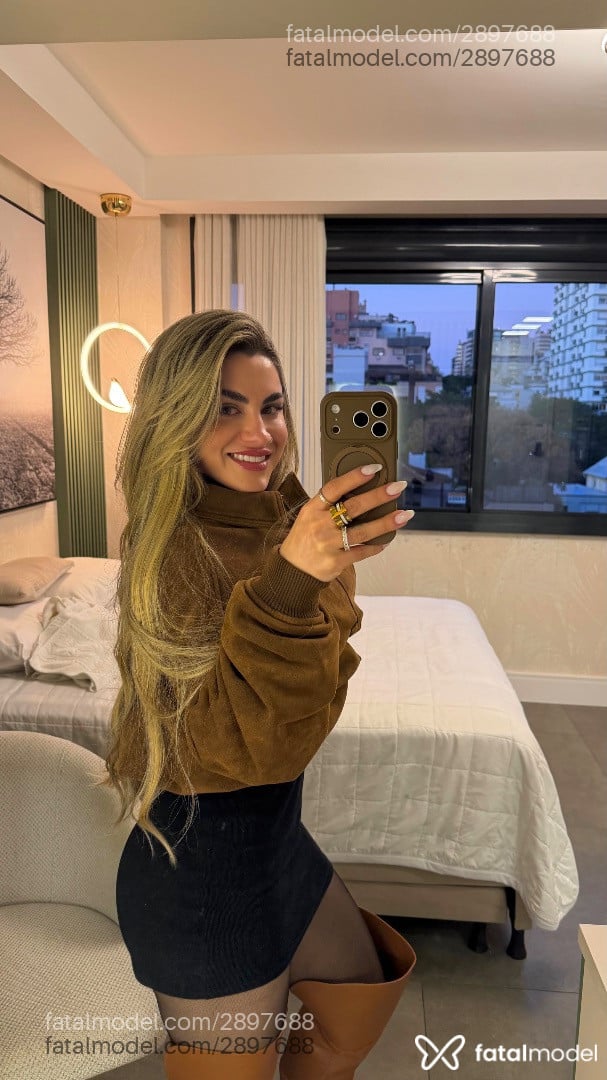Acompanhante mulher loira (o) de olhos verdes em São Paulo - Júlia Braga