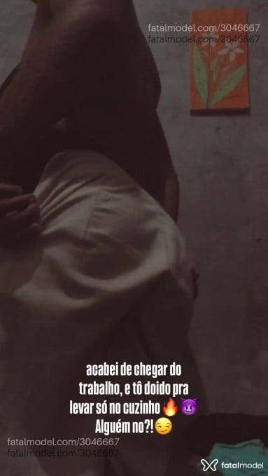 Acompanhante não-binário com cabelo castanho de olhos pretos em Natal - Daniel Dias