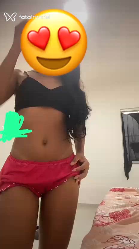 Acompanhante mulher morena (o) de olhos pretos - Tainanda