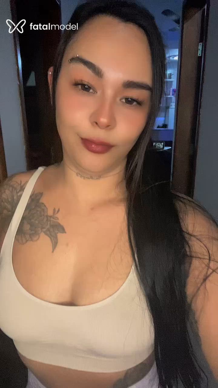 Acompanhante mulher com cabelo castanho de olhos castanhos em Catalão Acompanhante mulher com cabelo castanho de olhos castanhos em Catalão - Jessica