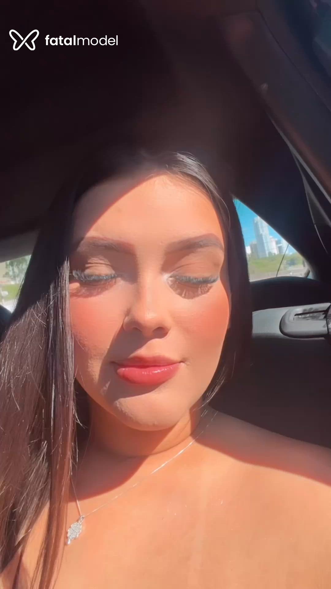 Acompanhante mulher morena (o) de olhos pretos em Sorocaba Acompanhante mulher morena (o) de olhos pretos em Sorocaba - Mirela Letícia