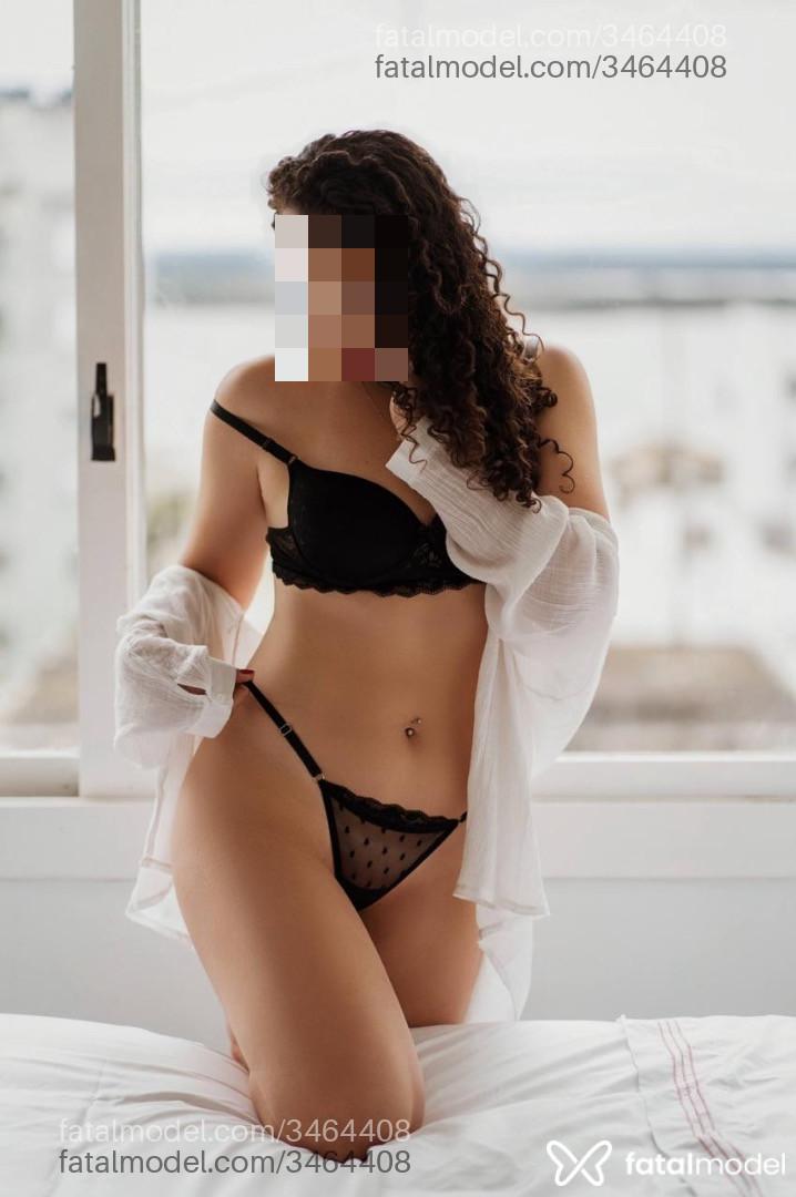 Acompanhante mulher morena (o) de olhos castanhos em Porto Alegre Acompanhante mulher morena (o) de olhos castanhos em Porto Alegre - Rafaela