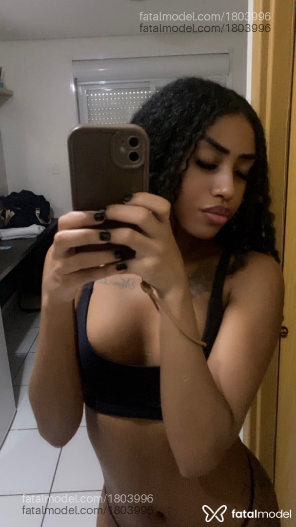 Acompanhante mulher morena (o) de olhos pretos em Porto Alegre - Mary