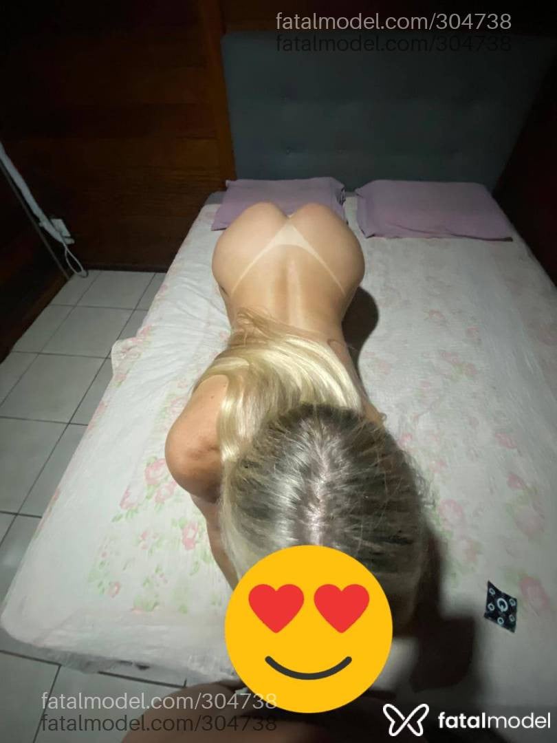 Acompanhante mulher loira (o) de olhos azuis em São José - Caroline