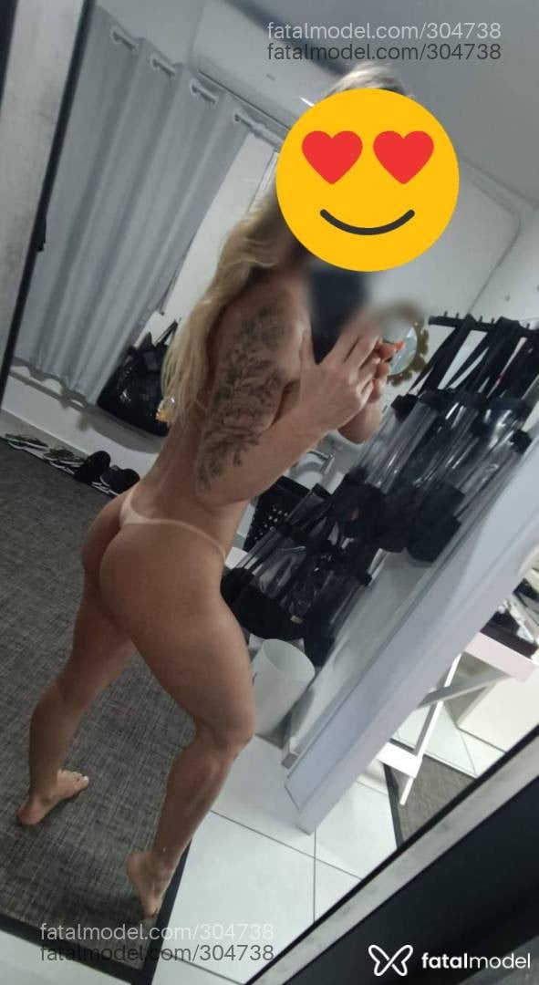 Acompanhante mulher loira (o) de olhos azuis em São José - Caroline