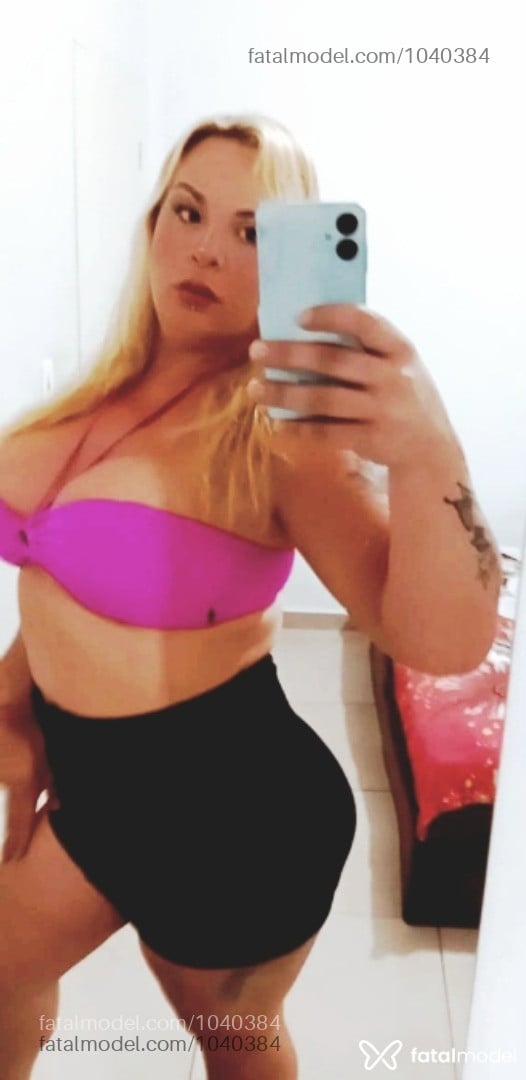 Acompanhante mulher trans loira (o) de olhos castanhos em Itapira - Emy Lee