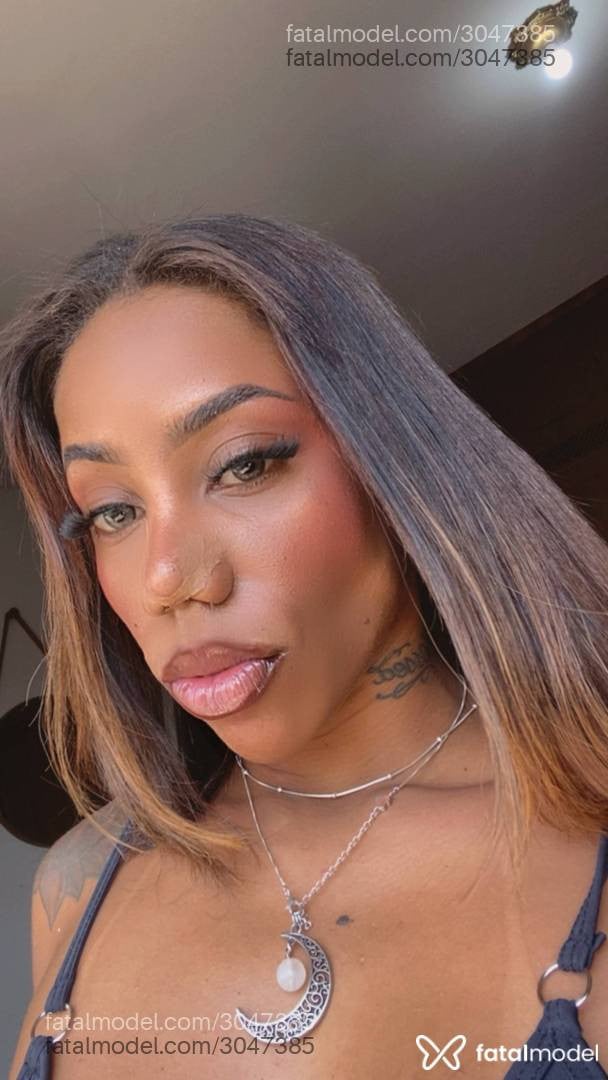 Acompanhante mulher morena (o) de olhos castanhos - Nanabrazil