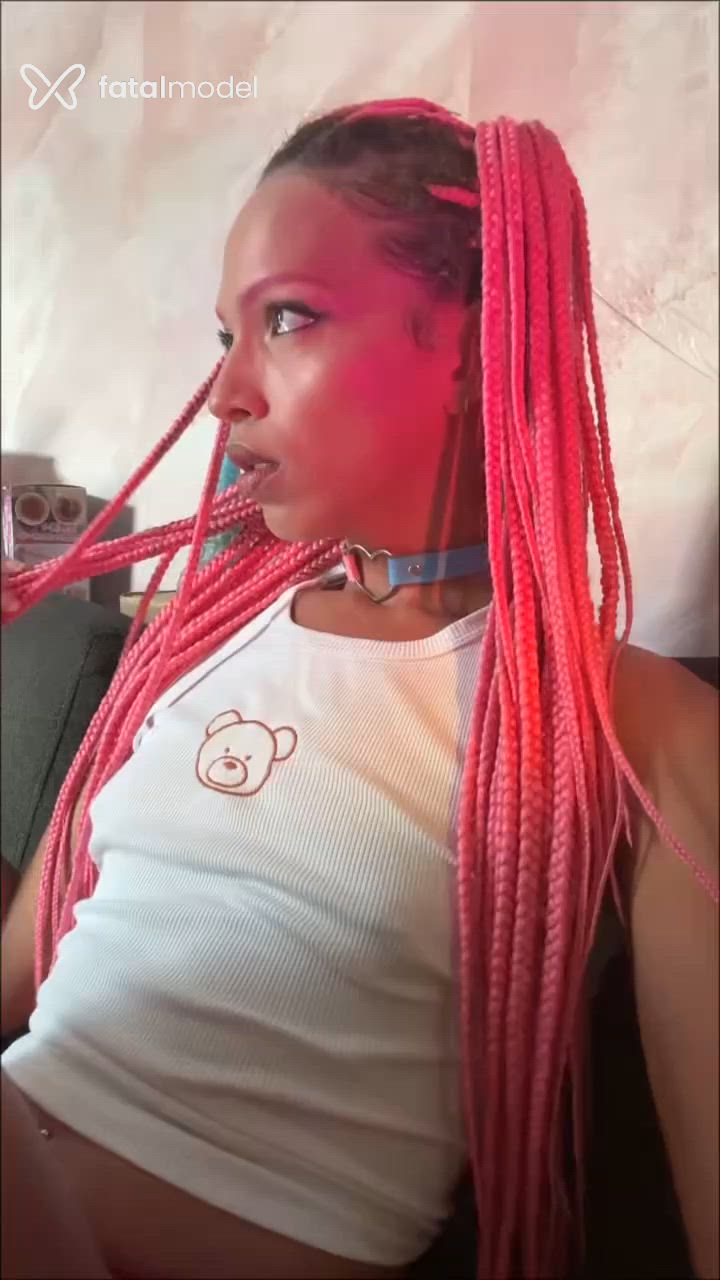 Acompanhante mulher trans ruiva (o) de olhos castanhos em Virtual Acompanhante mulher trans ruiva (o) de olhos castanhos em Virtual - Kawaiuwu